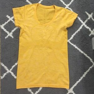 Lululemon swiftly tech short sleeve shirt